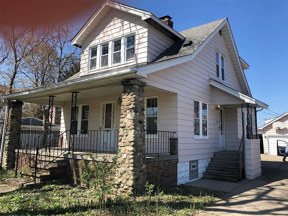 1st image of 19005 Maplewood St