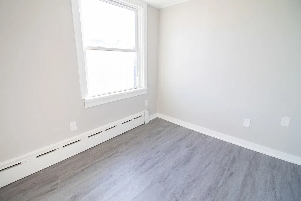 263 King Street - 2 — Photo 4