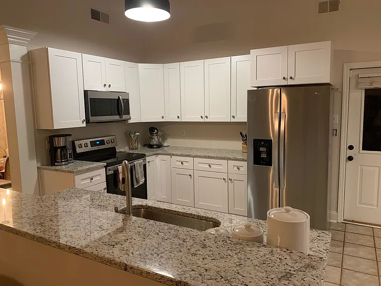 325 Malabar Way — Photo 5