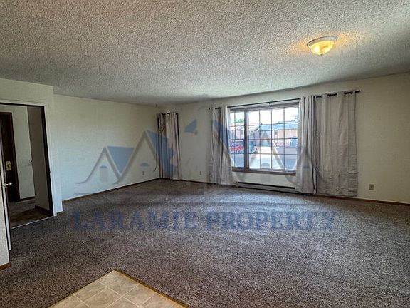 4th image of 1717 Fetterman Dr Unit 3