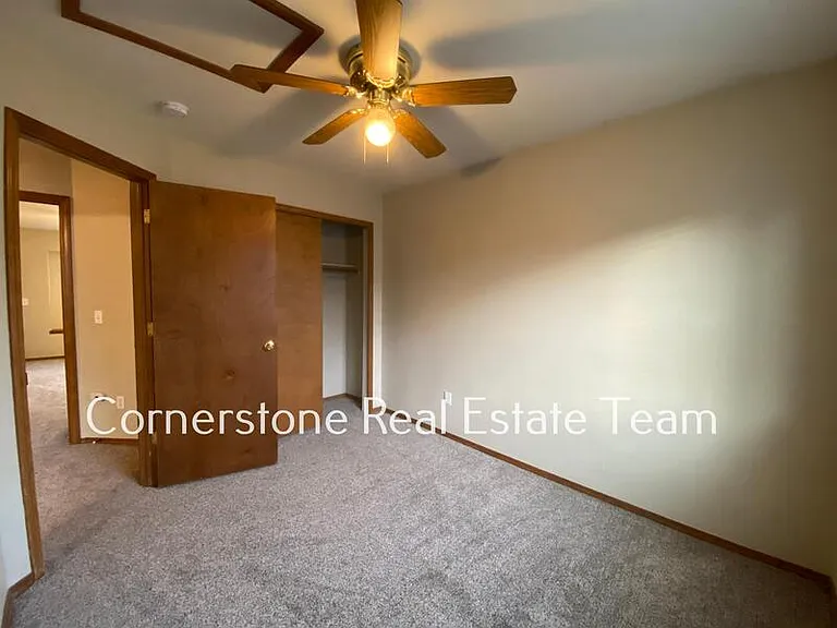 1345 Coolcrest Dr — Photo 14