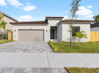 16343 SW 61st Ln, Miami, FL 33193