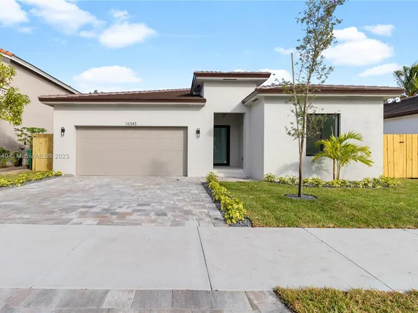 16343 SW 61st Ln, Miami, FL 33193
