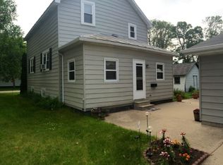 513 Knapp Ave, Oconto, WI 54153