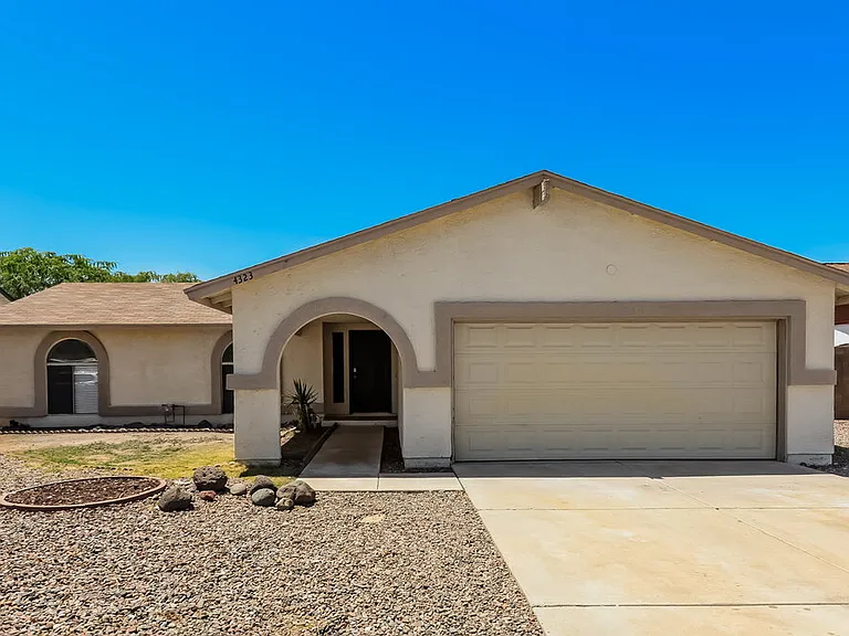 4323 W Piute Ave — Photo 1