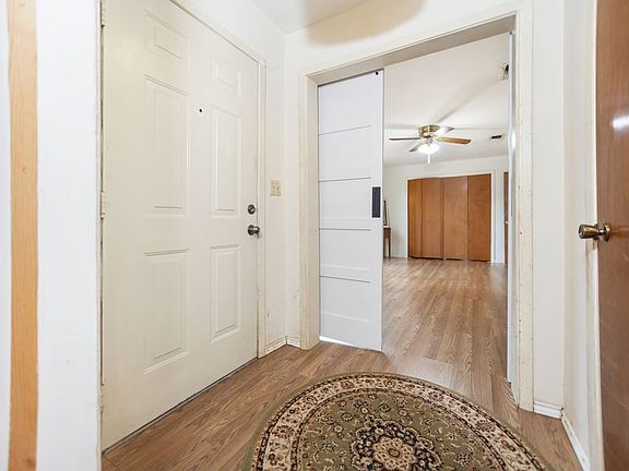 5th image of 1202 Mimosa St