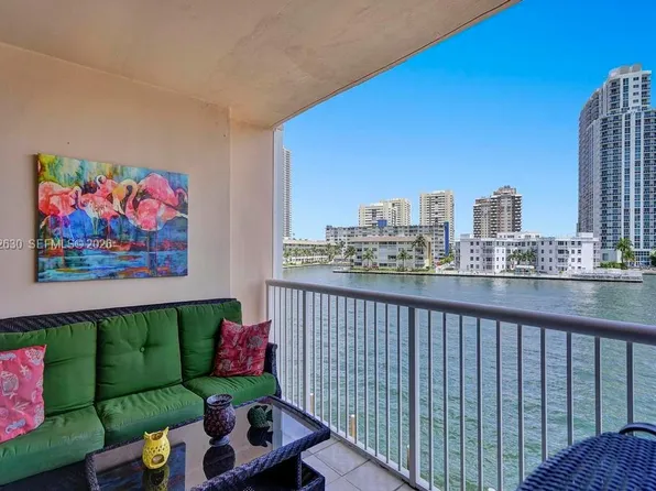 121 Golden Isles Dr APT 205, Hallandale Beach, FL 33009