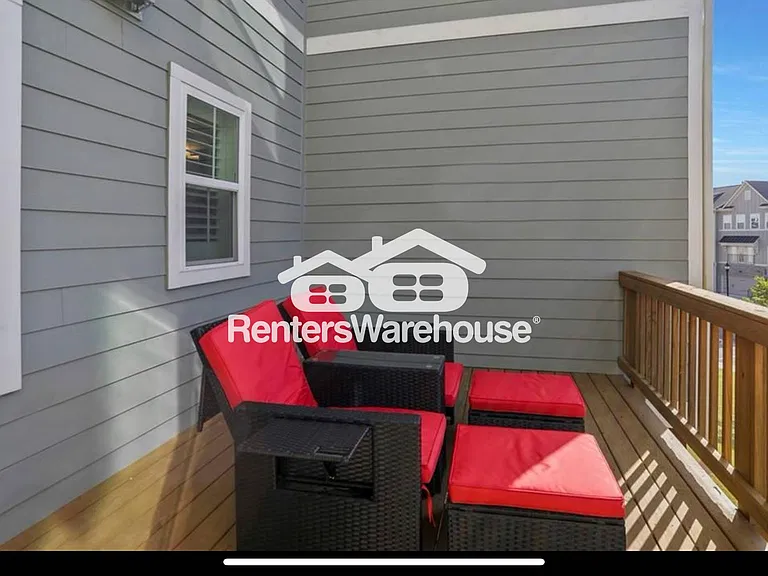 2629 Blackburn Ct — Photo 2