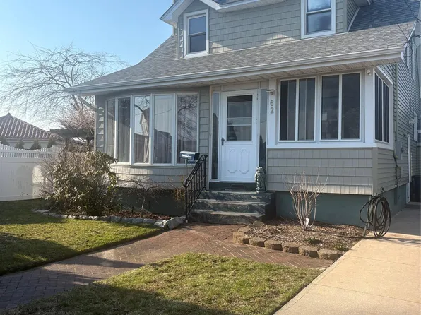 62 W 1st Street, Freeport, NY 11520
