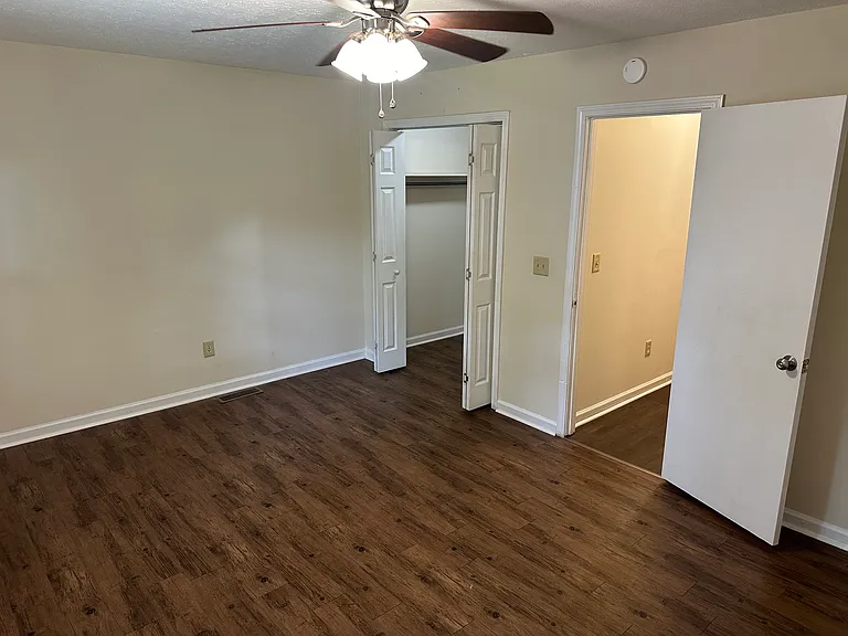 1287 Barnwood Ct #C — Photo 9