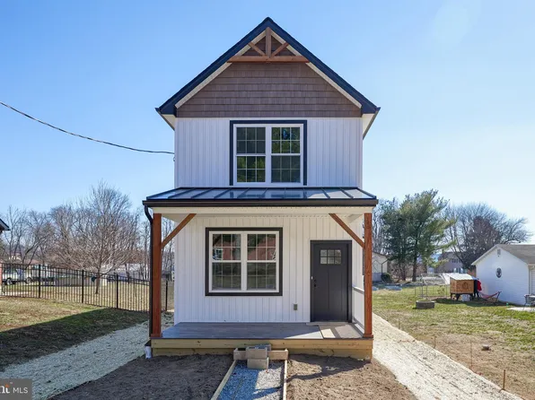 31 Penn St, Washington Boro, PA 17582