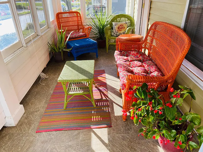 The sunporch furnishings may remain for tenant use.
