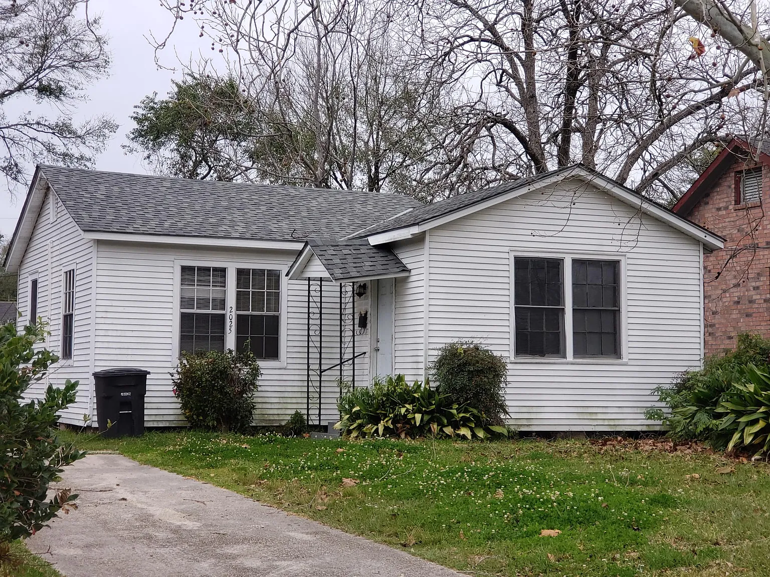 4 bed, 1800 sqft, $1,400 — Photo 2