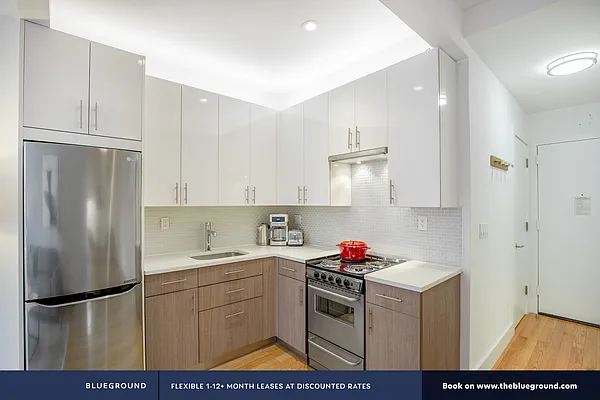 Rented by The Blueground | media 28