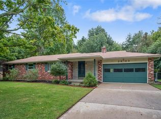 2803 Coldsprings Dr, Dayton, OH 45434