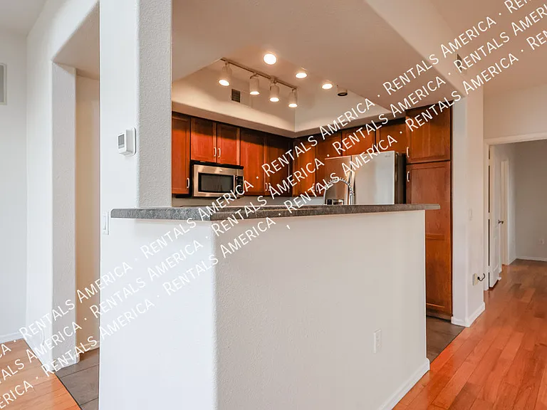 2402 E 5th St #1515 — Photo 8
