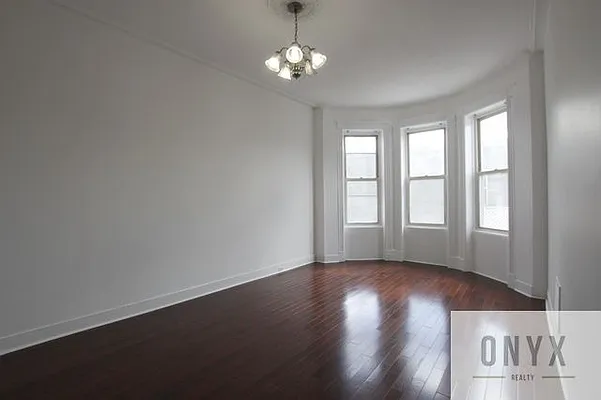 Rented by Onyx | media 19