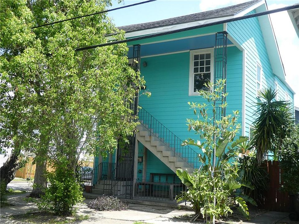 1st image of 2329-31 Robert St