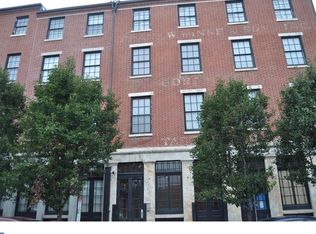 38 N Front St #2A, Philadelphia, PA 19106