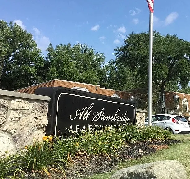 Alt StoneBridge Apartments — Photo 11
