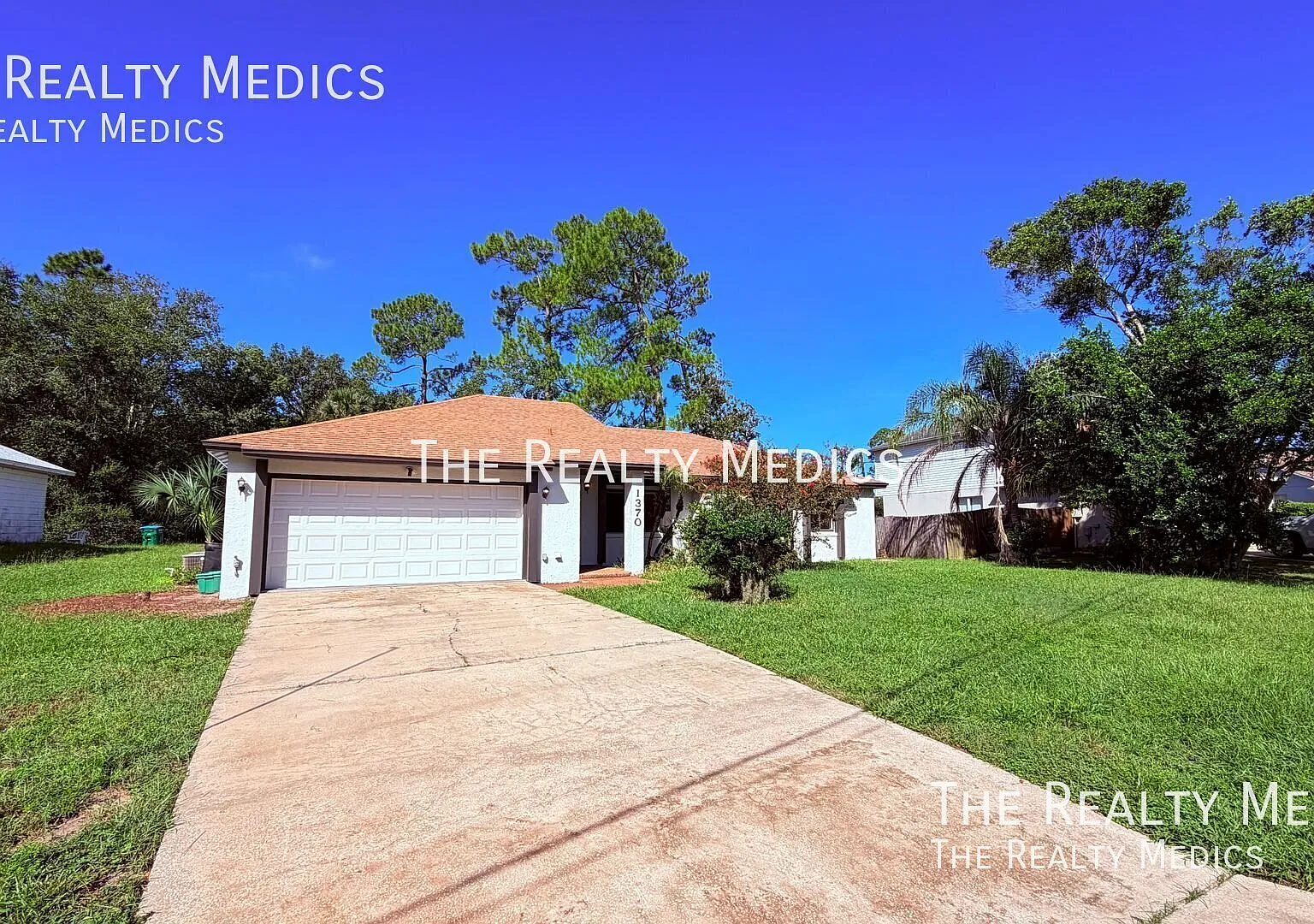 Awesome Well Maintained 3/2 in Deltona — Photo 1