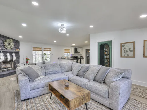 344 Osage Ln, Bradyville, TN 37026