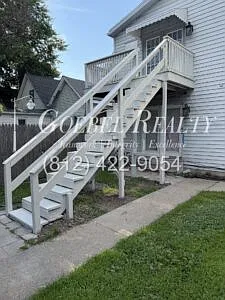 2212 W Illinois St #B