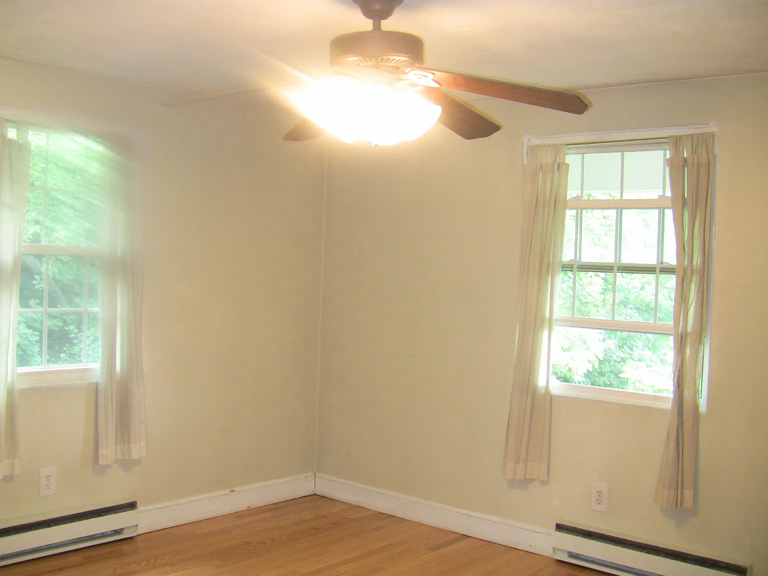 2 bed, 850 sqft, $2,250 — Photo 2