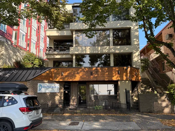 5038 California Ave SW APT 3, Seattle, WA 98136