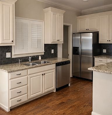 3rd image of 3414 McFarlin Blvd APT 6