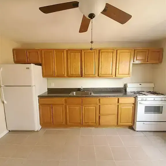 210 Burwell St #2 — Photo 7