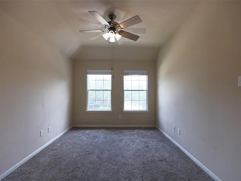 5102 Heatherdawn Ct — Photo 25