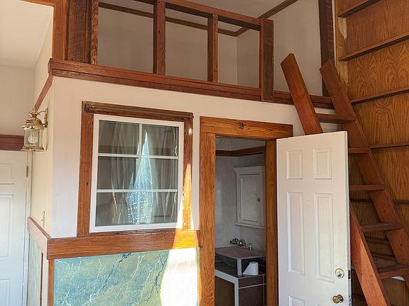 5th image of 319 N Dupre St #319