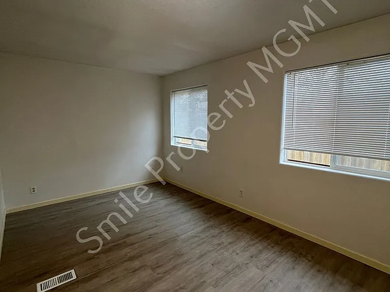 10153 SE Pardee St — Photo 7