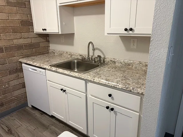 1 bed, 500 sqft, $825 — Photo 2
