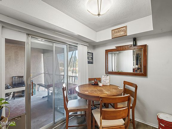 4th image of 1620 N Wilmot Rd #Roade260