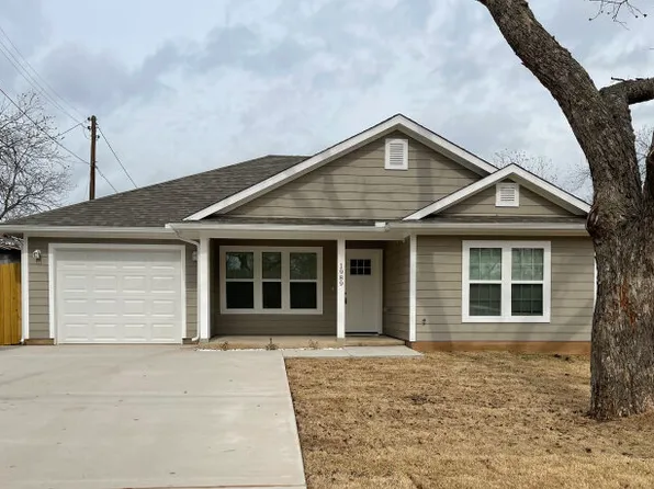 1989 W Bond St, Denison, TX 75020