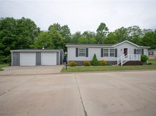 5725 Joleda Dr SW, Canton, OH 44706