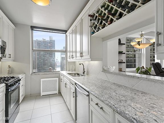 2nd image of 53 Liberty St #26A