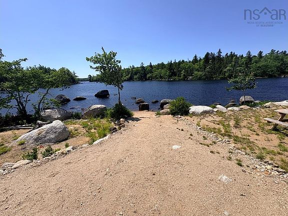 3rd image of 315 Charlton Rd Lot 9