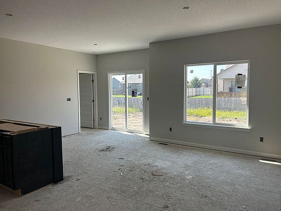 2nd image of 271 W Dusk Dr