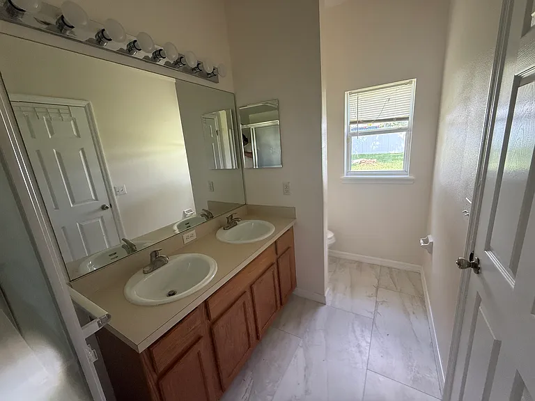 2741 Woodstream Cir — Photo 16