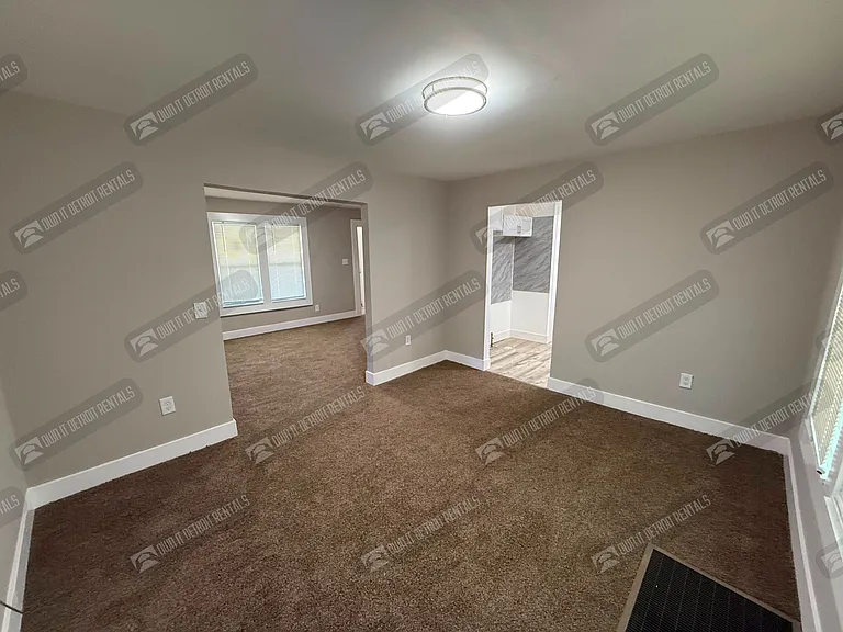 19263 Conley St — Photo 8