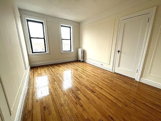 1st image of 4861 Broadway APT 5U