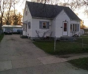 412 S Evans Rd, Evansdale, IA, 50707