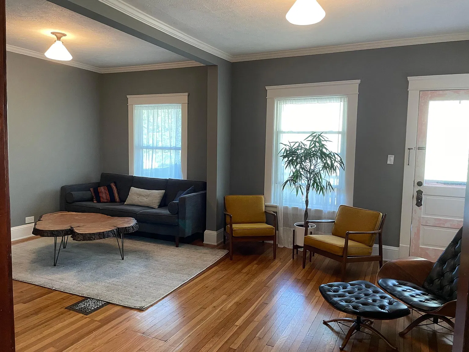2 bed, 1700 sqft, $2,450 — Photo 2
