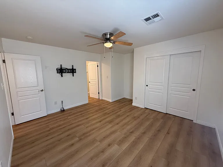 4309 Scribner Way — Photo 10