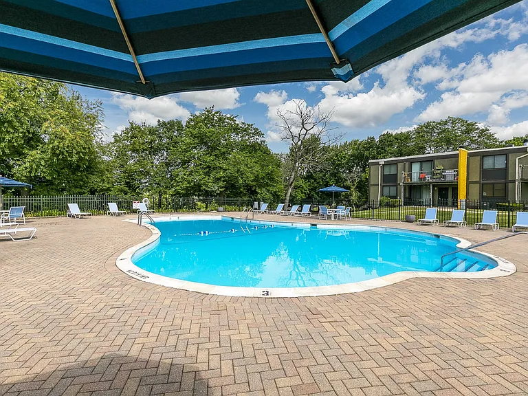 Woodland Ridge Apartments — Photo 49
