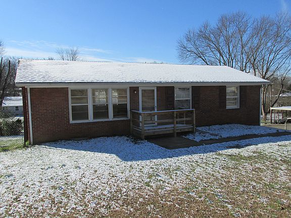 2nd image of 130 Lexington Dr