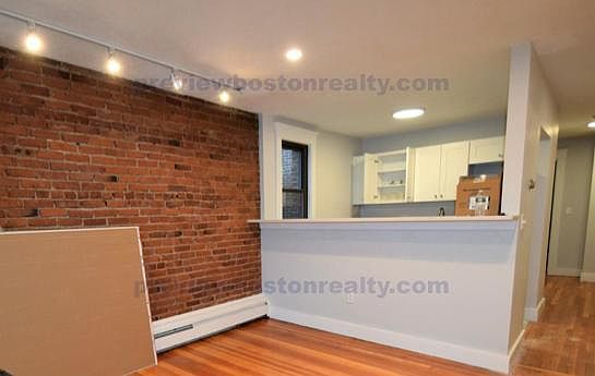 2nd image of 15 South St #19